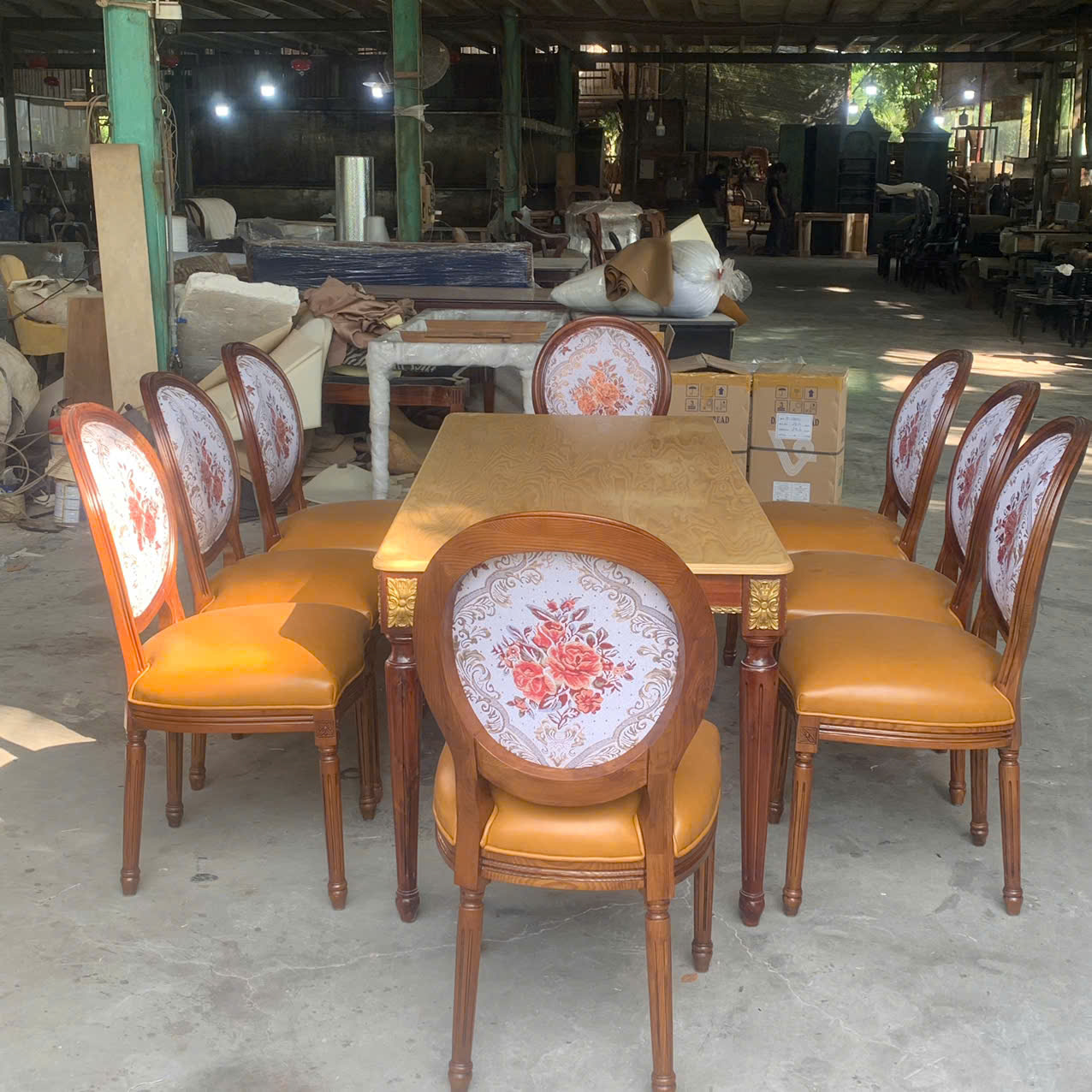 BỘ BÀN ĂN CỔ ĐIỂN LOUIS 16 BỌC VẢI THEO YÊU CẦU